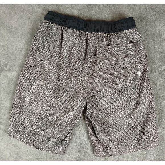 Vuori Kore Shorts Mens S Gray Athletic Lined Drawstring Gym Running 9" Ins - Picture 2 of 12